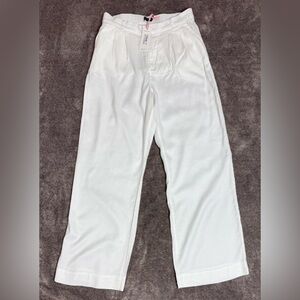 Vineyard Vines Classic White  wide leg pull on pants size 10